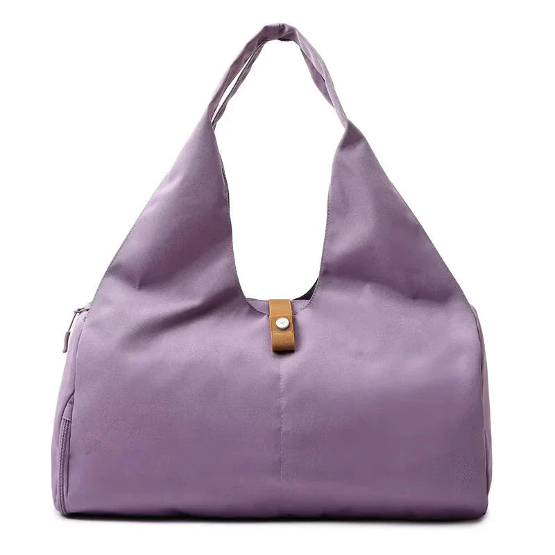 MotionMade women's sports bag in purple – waterproof with shoe pocket for yoga and travel
